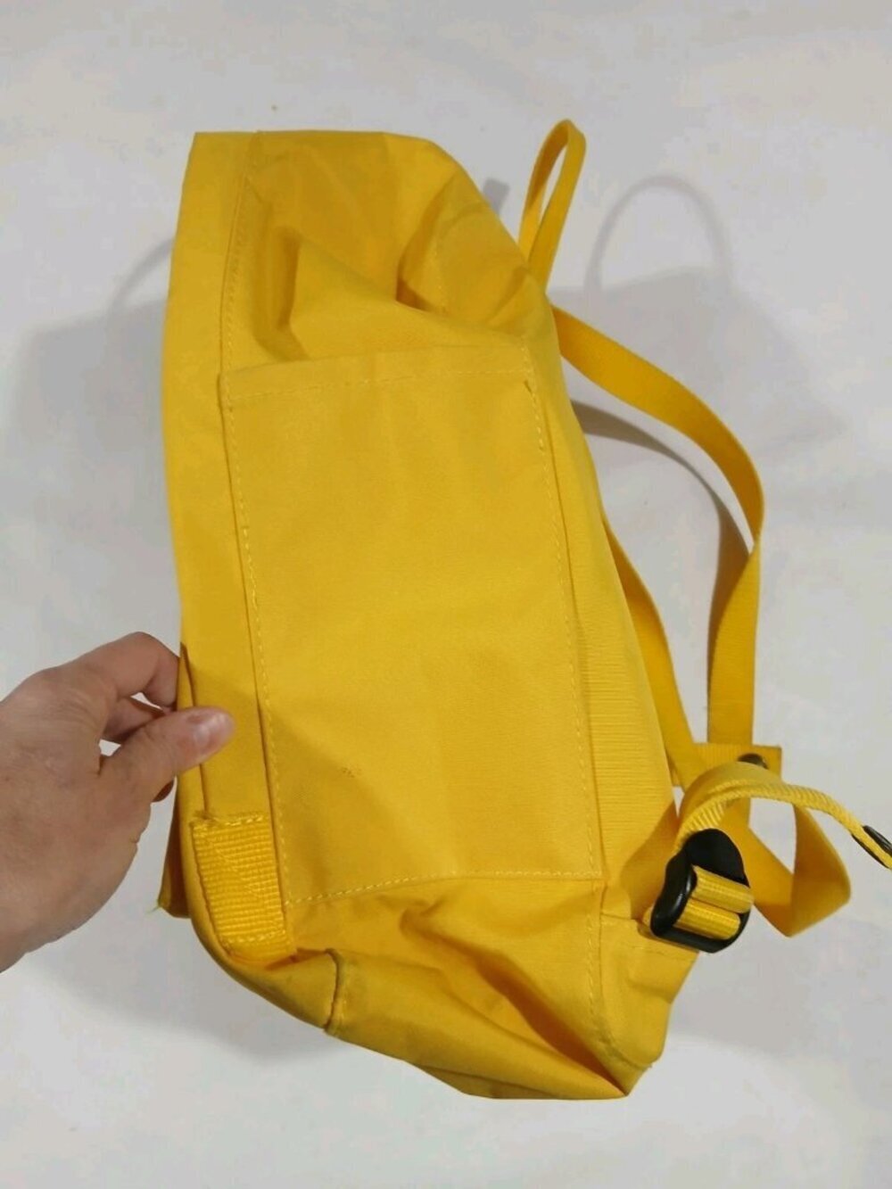 Fjallraven Kanken Classic Backpack - Picture 12 of 15